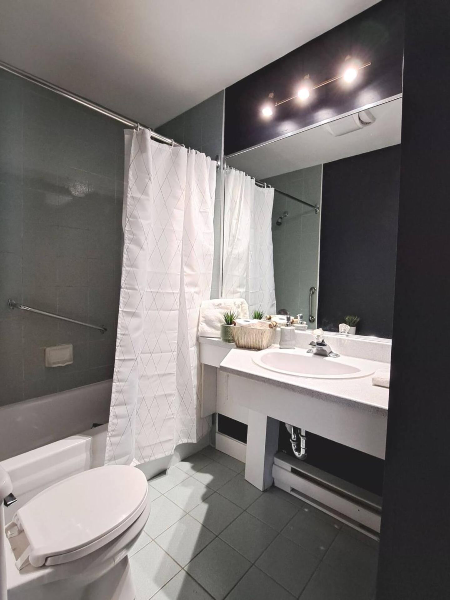 Habitations Zenith Apartment Sainte-Anne-de-Beaupre Exterior photo