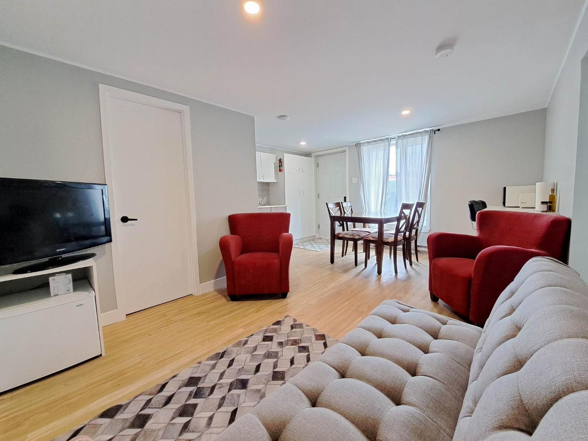 Habitations Zenith Apartment Sainte-Anne-de-Beaupre Exterior photo